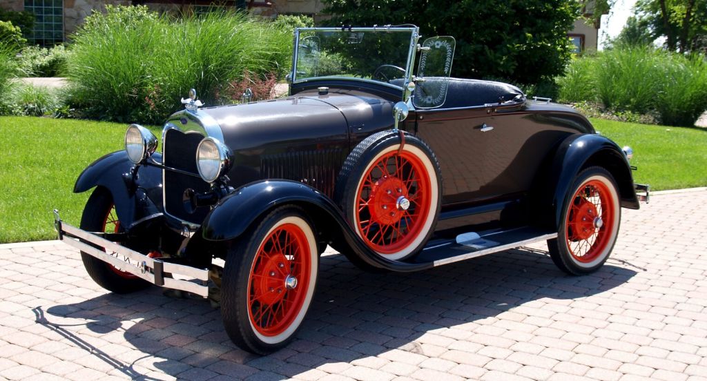 Willie Botha's 1929 Model A Pickup - Traditional street rod with flathead engine